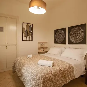 Casa Medici Riccardi - 50mt Da Piazza Duomo , Florencia Italia